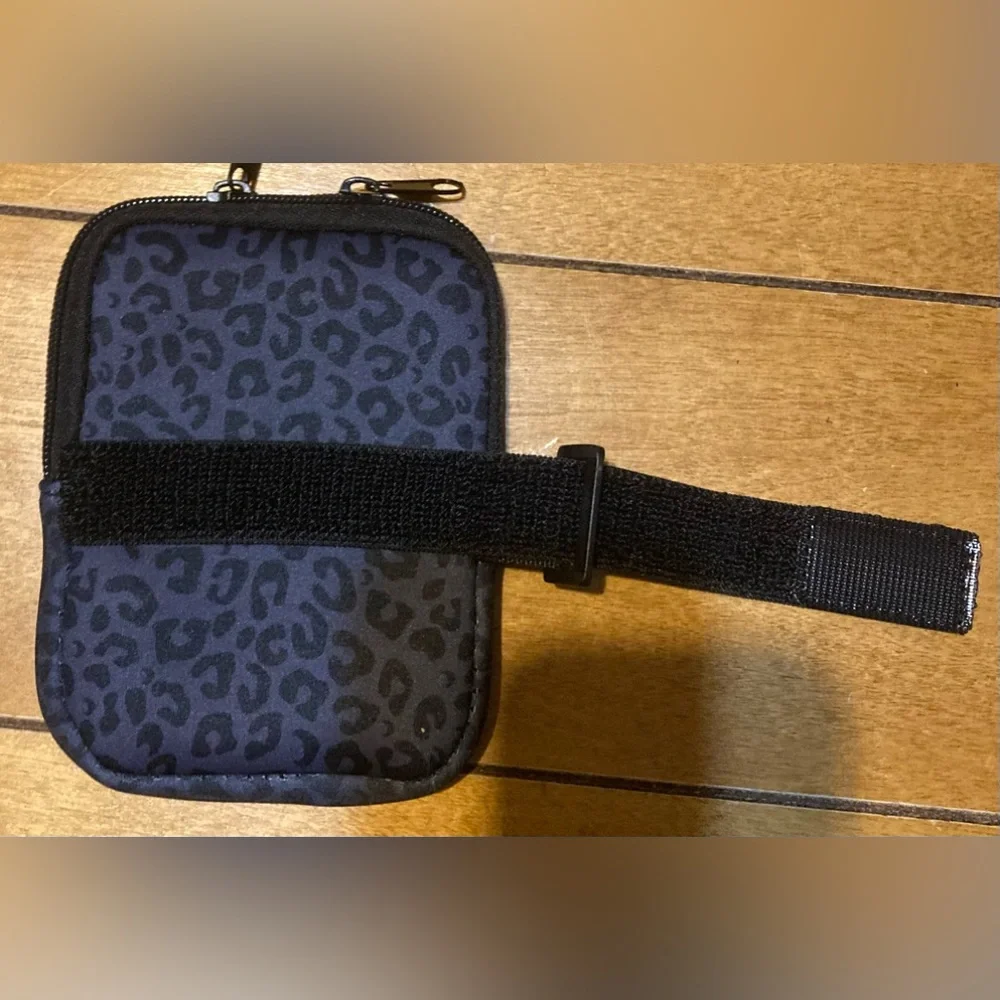 Fanny Pouch nwt fanny